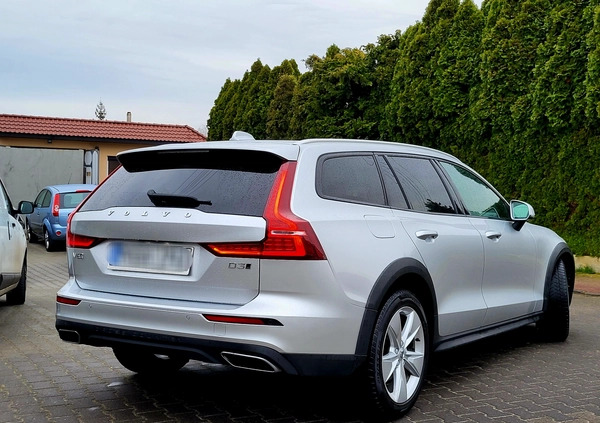 Volvo V60 Cross Country cena 84500 przebieg: 263000, rok produkcji 2020 z Gołdap małe 562
